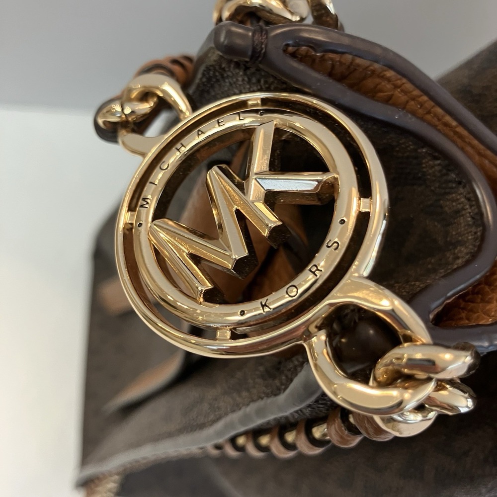 New! Michael Kors Mina Large Signature Logo Chain Shoulder Bag - Picture 2 of 12